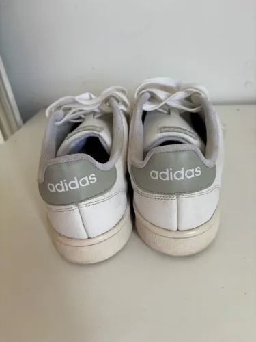 Tênis Adidas Advantage branco Masculino