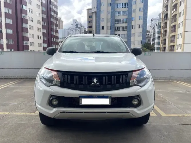 Mitsubishi L200 Triton Sport GLS 2.4 CD Diesel Aut. 2024