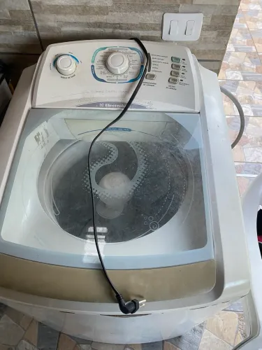 Maquina de lavar roupa 