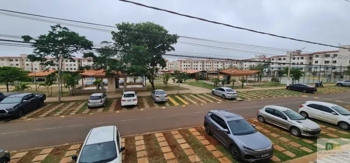 Total Ville 2 quartos com armários na cozinha