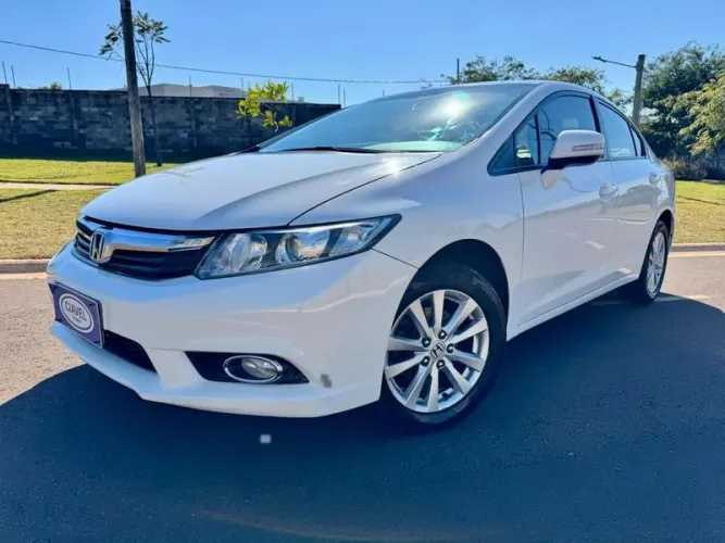 Honda Civic Sedan LXR 2.0 Flexone 16V Aut. 4P 2014