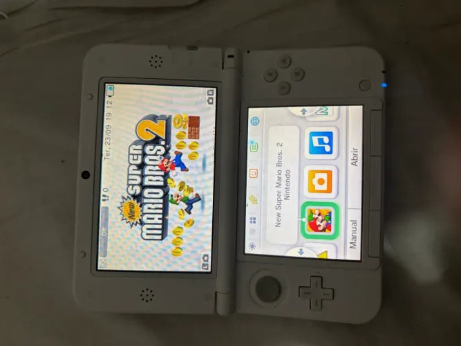 NINTENDO 3DS XL + ESTOJO + 15 JOGOS + 2 CANETAS