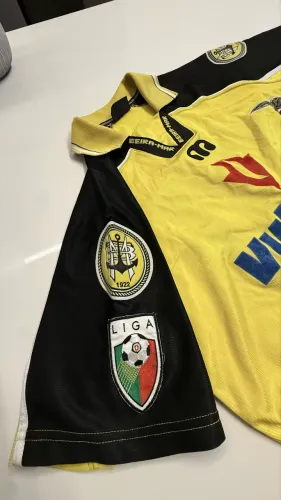 Item para fã de futebol internacional 