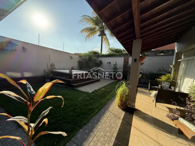 Linda casa no bairro Nova Piracicaba a Venda
