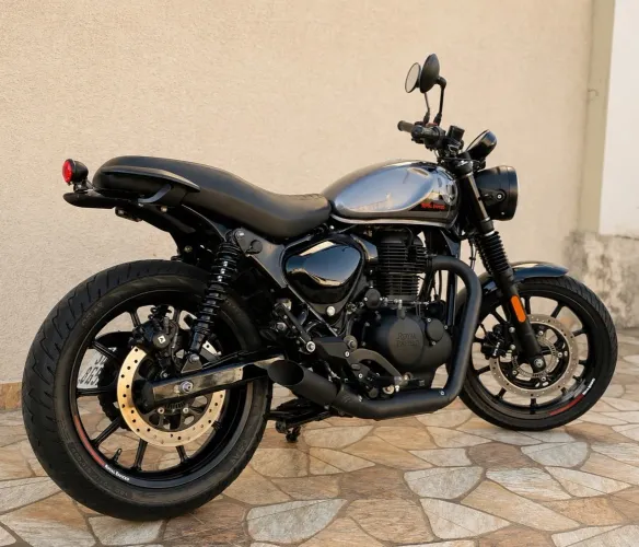 Royal Enfield Hunter 350 2025 | Cinza | 11.500 km | Impecável