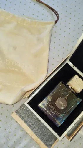Perfume Club De Nuit Oud