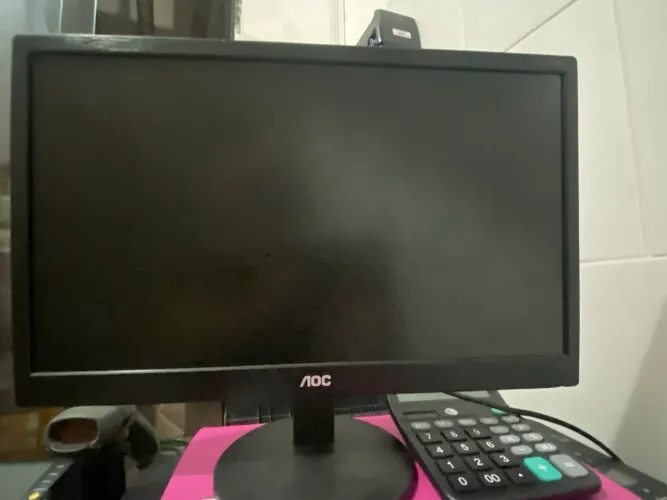 Tela Oled 22 polegadas seminova