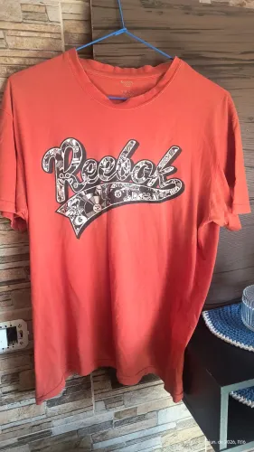 Camiseta Reebok original tamanho M Skate board
