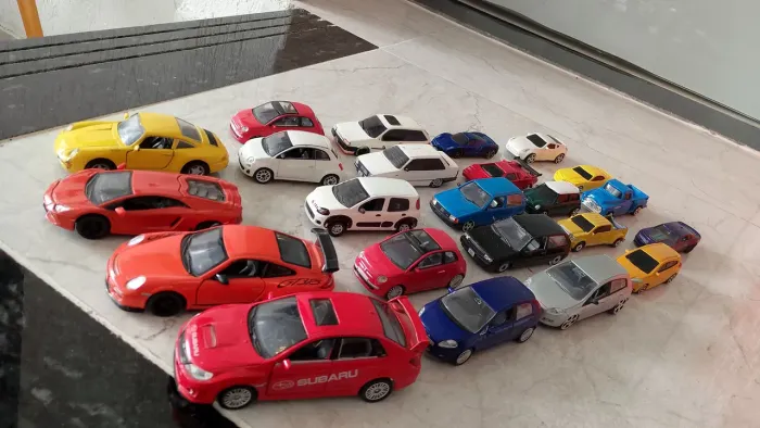 23 miniaturas diversas