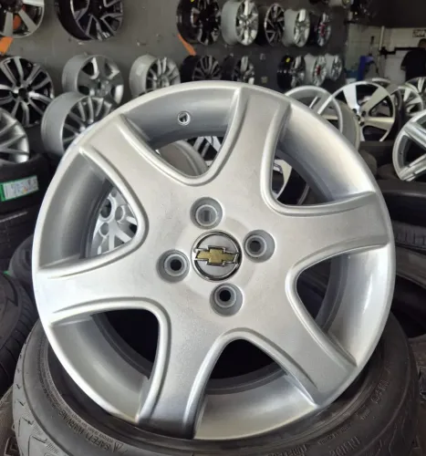 Jogo de rodas Astra Sunny aro 15