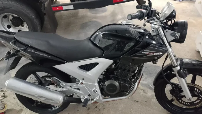 CBX Twister 250cc