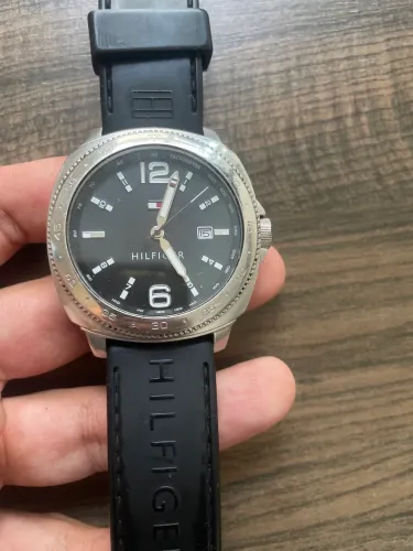 Relógio tommy Hilfiger preto