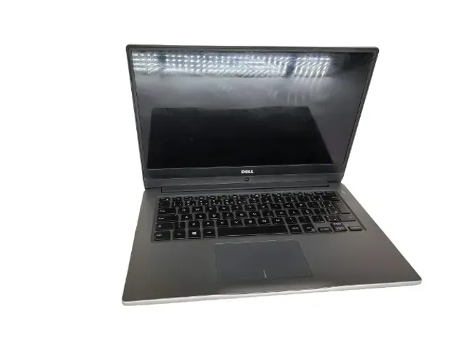 DELL Core i7 Sétima Geração - RAM 8GB - HD 128GB SSD -Placa de Vídeo Dedicada -Sem Bateria