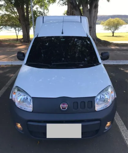 Fiat Fiorino Furgão Work. Hard 1.4 Flex 8V 2P 2016
