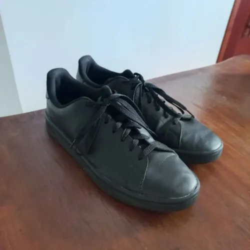 Tenis Adidas Advantage N°44 em ótimas condições
