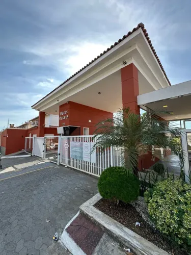 Casa de condomínio fechado em Morada de Laranjeiras