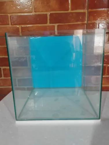 Aquário cubo 30x30x30 novo 