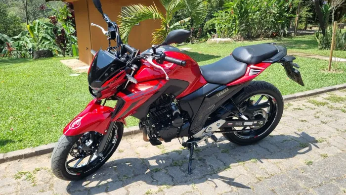 Fazer 250