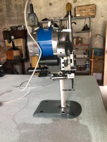 Máquina de cortar tecido industrial 