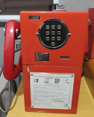 Orelhão de ficha Completo com Cofre (Aparelho telefônico Retrô)