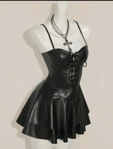 Vestido gótica couro fake