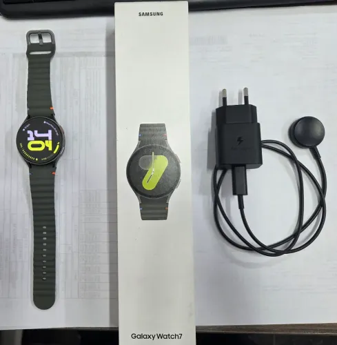 Samsung Galaxy Watch 7 44mm Bluetooth - Semi Novo - Garantia de Fábrica até 25/11/2026