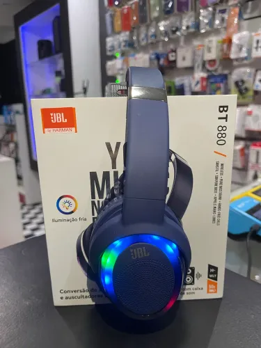 fone de ouvido sem fio JBL modelo BT880. 