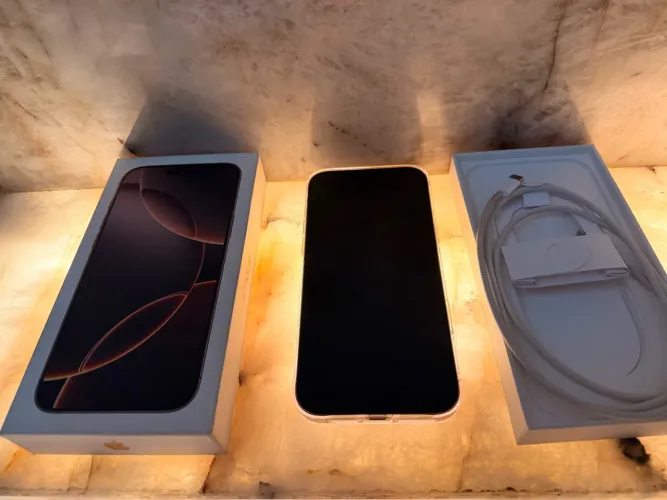 iPhone 16 PRO MAX