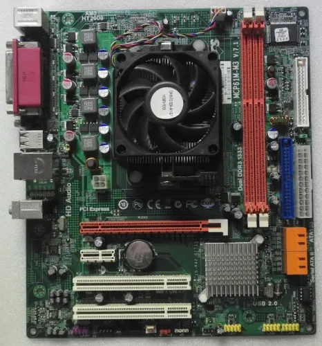Placa-mãe ECS MCP61M-M3  V7.1 e Processador Semprom 145 - 2.80Ghz