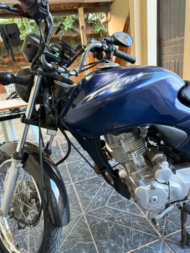 ? Honda CG 125 Titan ES 2003 - Bem Conservada - Débitos por Minha Conta