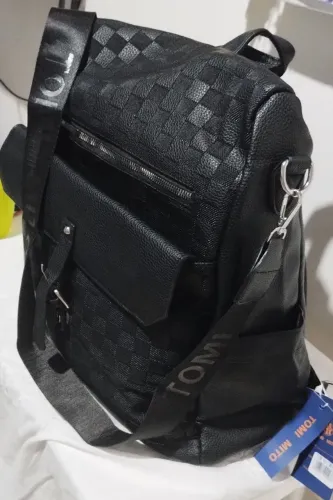 Mochila feminina grande preta,em couro PU