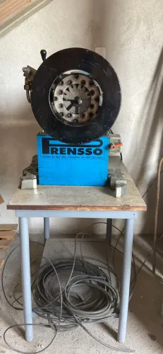 Máquina de prensar mangueiras