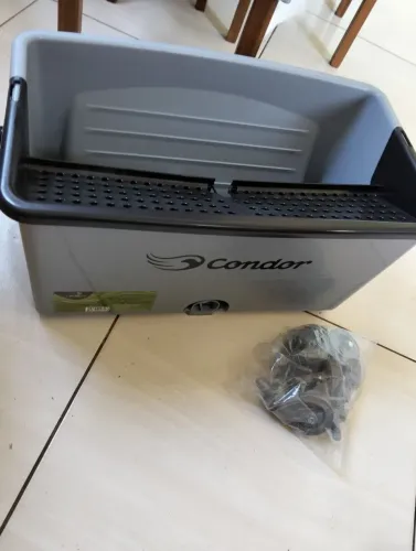 Caçamba de pintura de 24 litros condor zero uso com rodas , tá na caixa