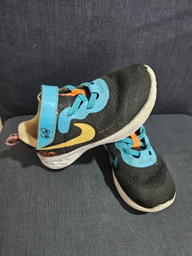 Tenis infantil nike tamanho 25