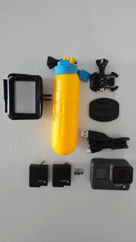 GoPro Hero 6 Black + 2 Baterias Originais + Acessórios