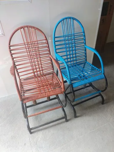 2 cadeiras de balanço infantil