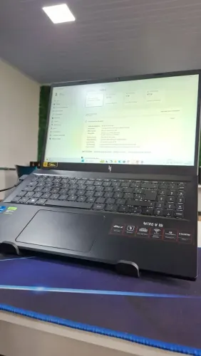 NOTEBOOK GAMER NITRO v 15 / I5 13TH / 24GB 4800MHZ c/placa de vídeo RTX 2050 4GB integrada