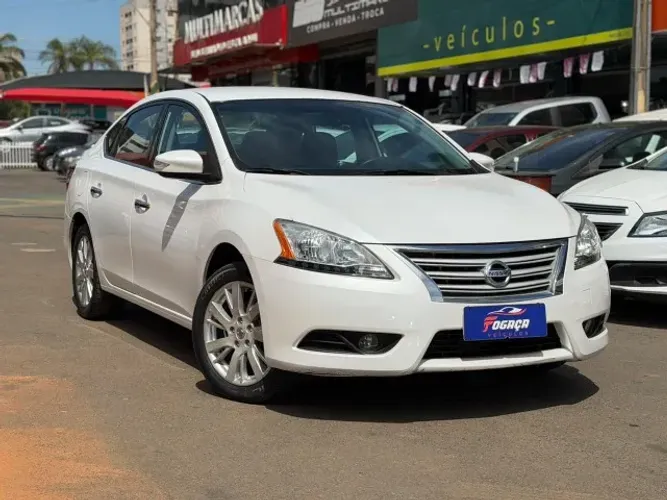 Nissan Sentra SL 2.0/ 2.0 Flex Fuel 16V Aut. 2016