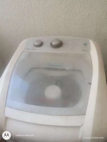 Vendo Máquina de Lavar com defeito