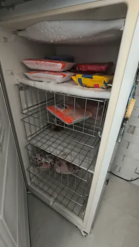 Freezer vertical antigo