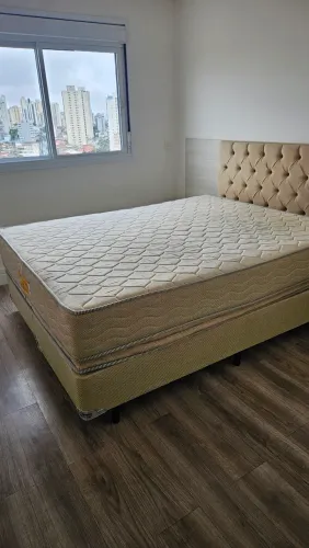 Cabeceira estofada queen size