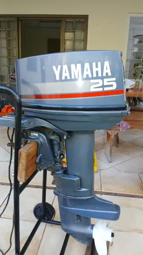 Motor 25 hp Yamaha 1998 partida elétrica 