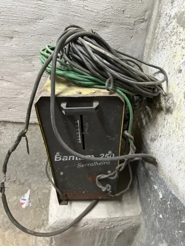 Maquina inversora solda bantam 250 serralheiro