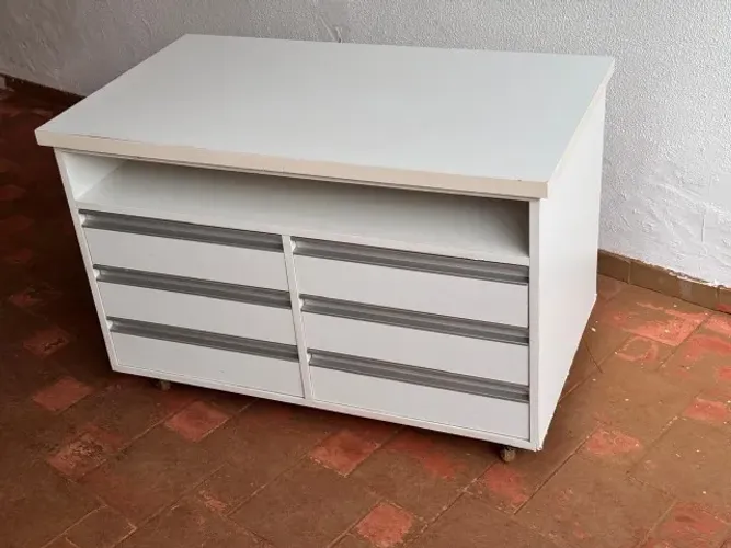 gaveteiros para escritorio em MDF reforçado e ferragens em perfeito estado