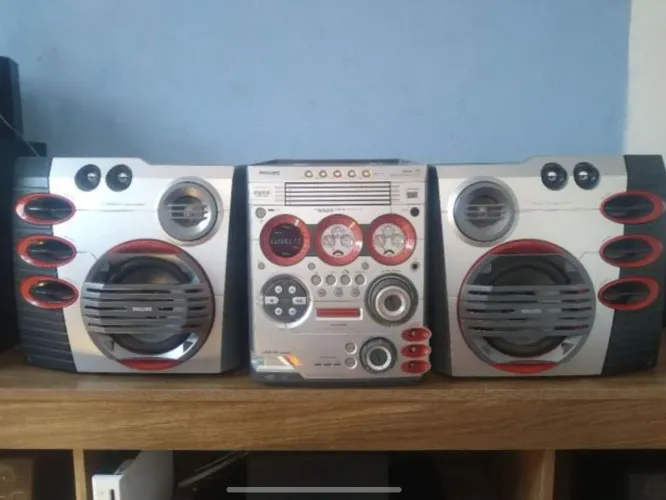 Radio mini sistem philips 5300W duas caixa de som