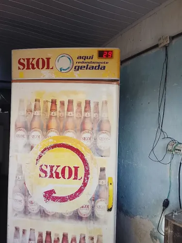 Vendo cervejeira grande aceito cartão pix não entrego garantia de 30 dia