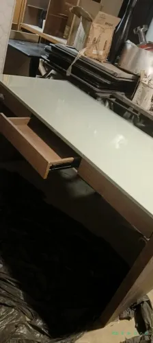 Mesa com tampo de vidro