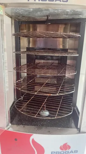 Forno giratório Progás ( pouco tempo de uso )