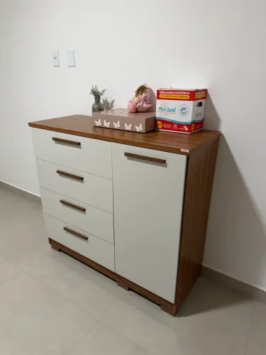 Cômoda 5 gavetas