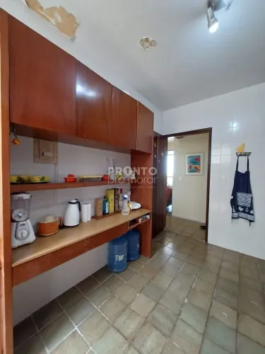 Apartamento com 3 quartos em Forte Orange